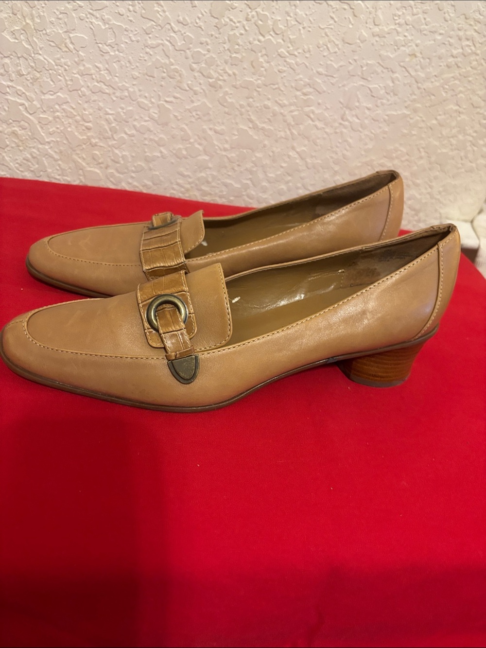 Worthington Beige Leather Buckle Loafers
